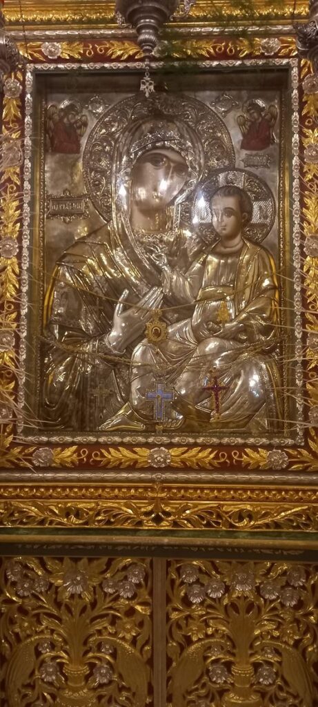 Δεκαπενταύγουστος στα Χανιά – Χιλιάδες πιστοί σε ναούς και μοναστήρια