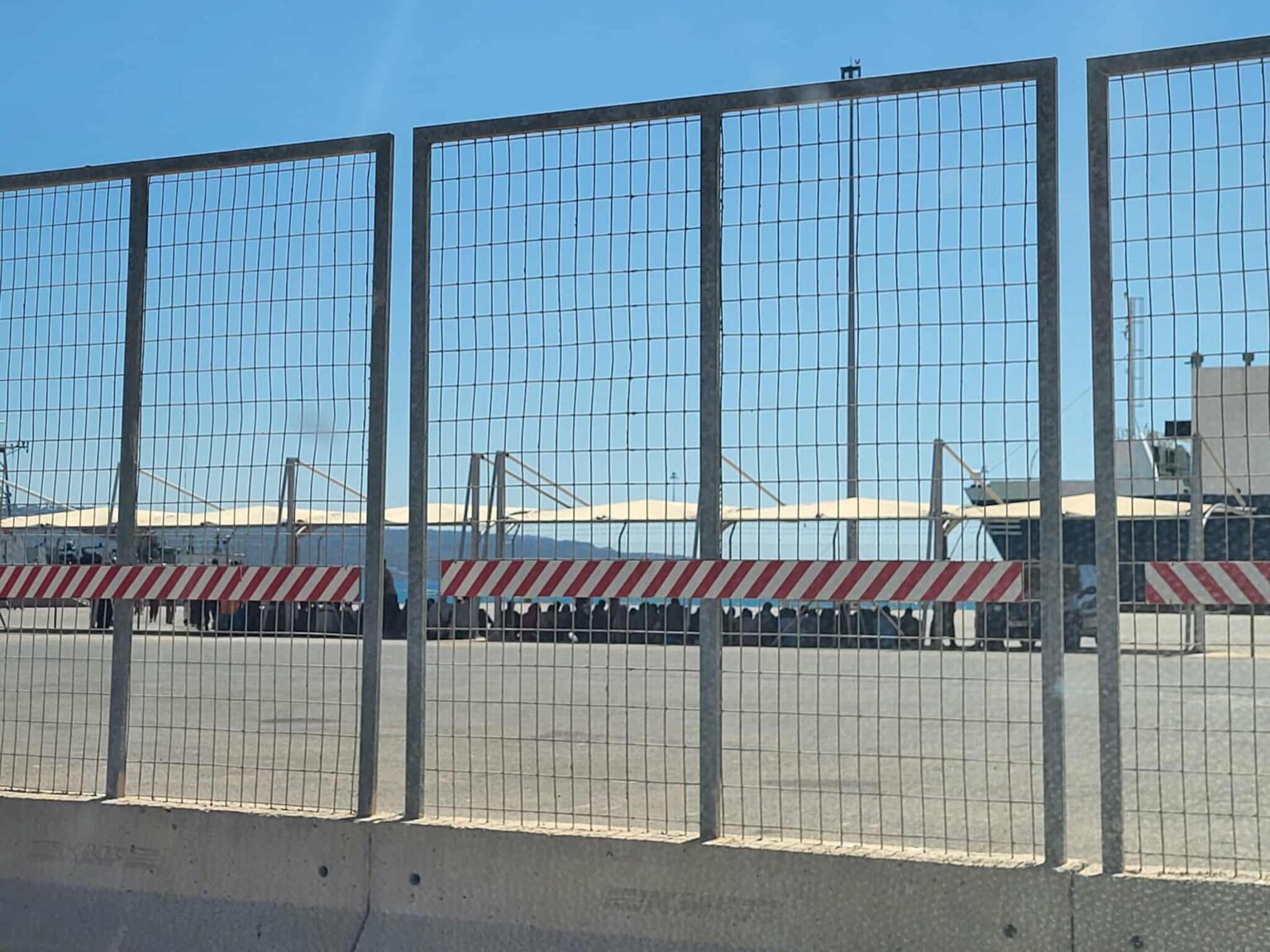 Μετανάστες