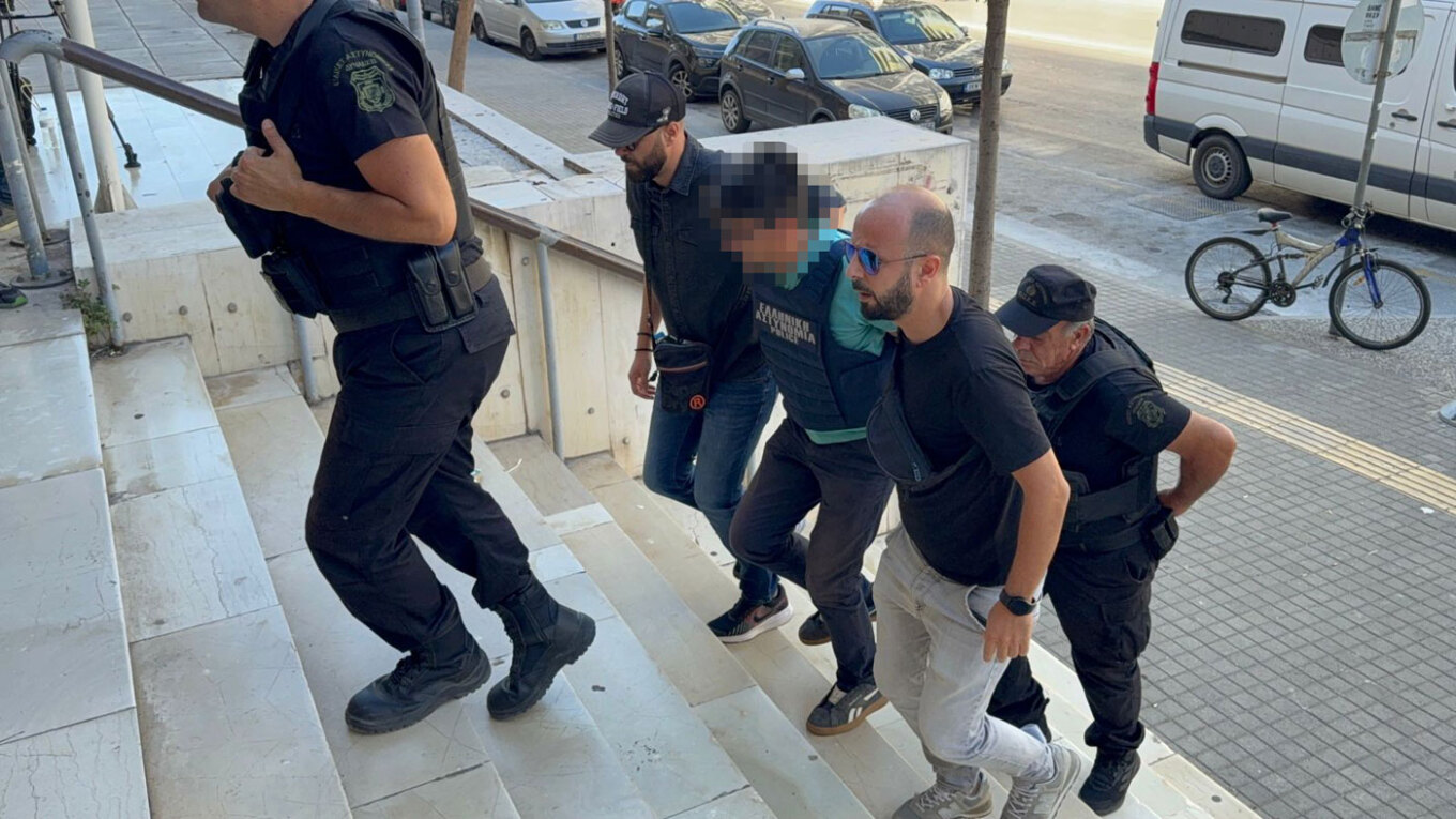 Αδελφοκτόνος