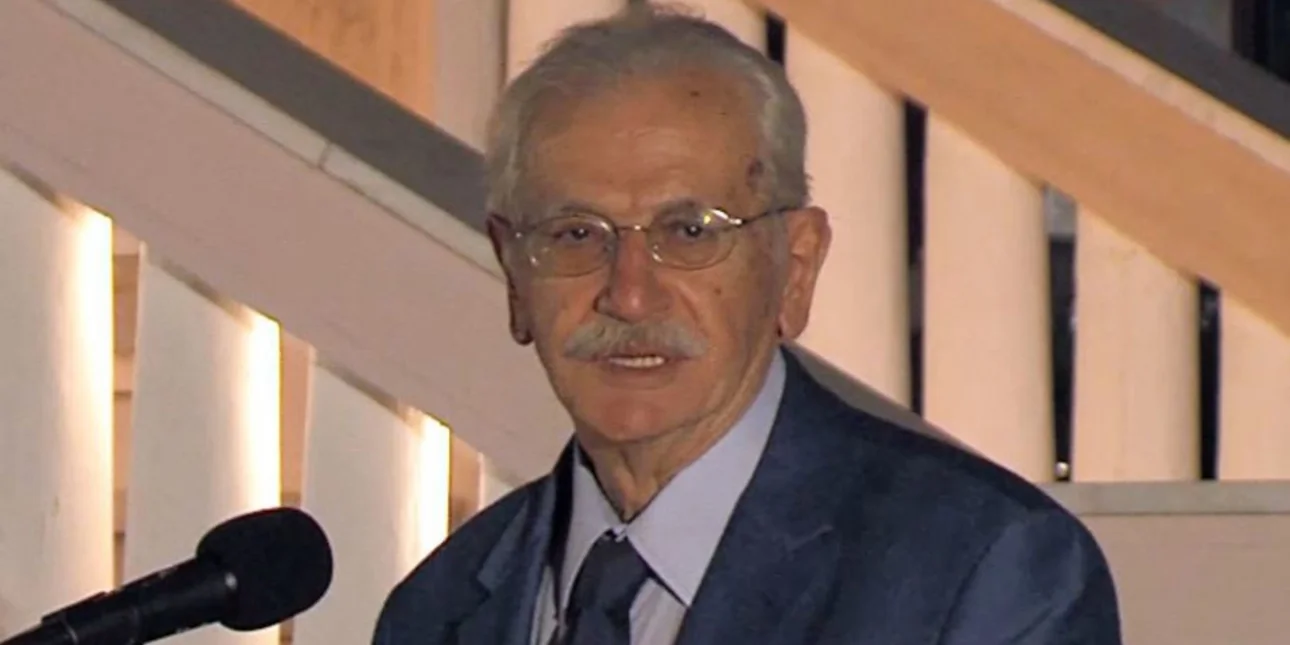 Παπαδάκης
