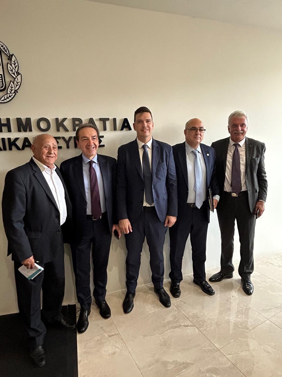 Δικαστήρια