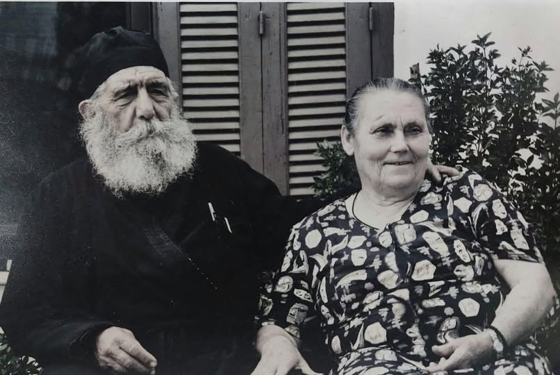 πρεσβυτέρας