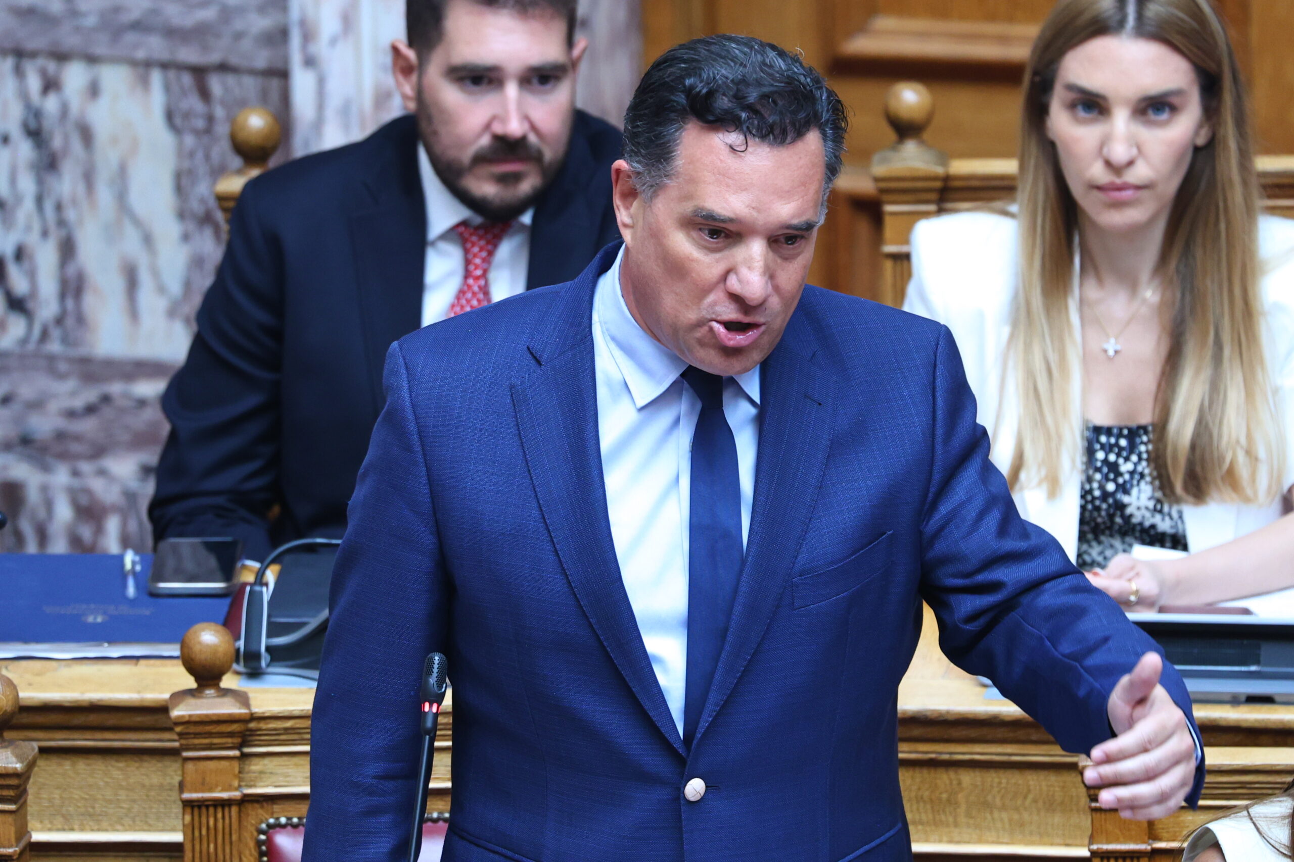 Άδωνις
